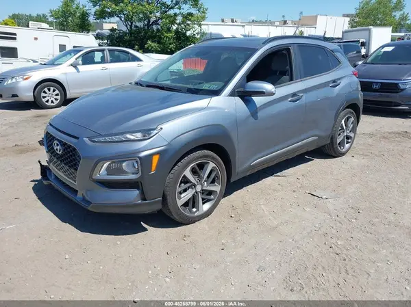 KM8K3CA53JU170273 2018 HYUNDAI KONA - Image 2