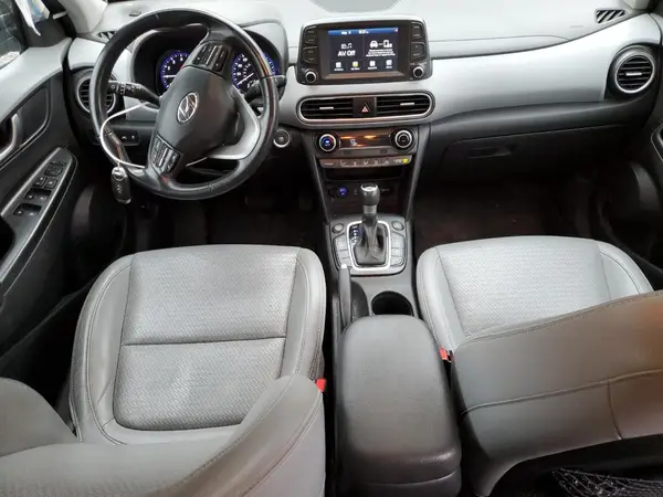 KM8K3CA53LU486193 2020 HYUNDAI KONA - Image 8