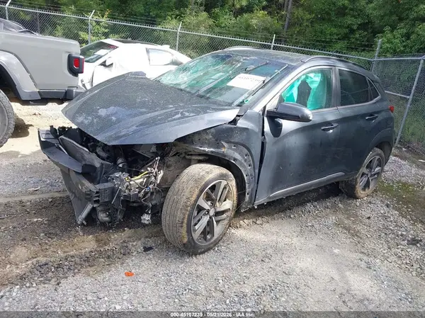 KM8K3CA54JU141560 2018 HYUNDAI KONA - Image 2