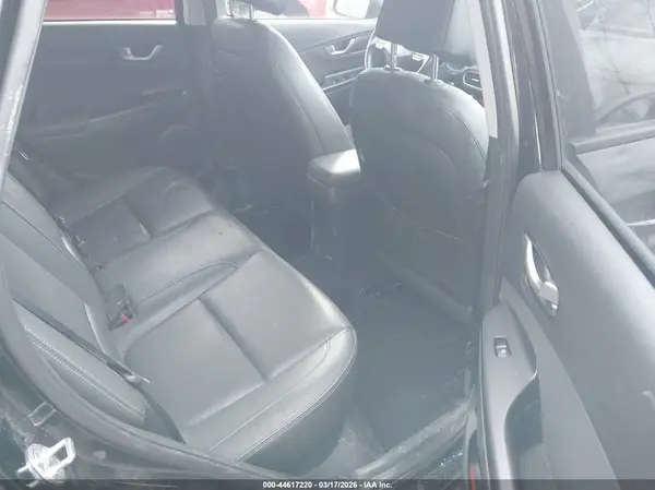 KM8K3CA54JU165227 2018 HYUNDAI KONA - Image 8
