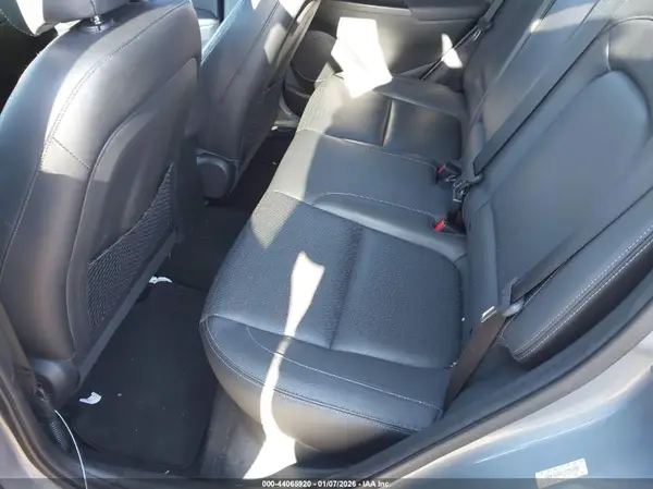 KM8K3CA54JU181606 2018 HYUNDAI KONA - Image 8