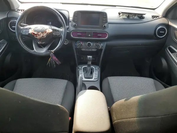 KM8K3CA54KU279617 2019 HYUNDAI KONA - Image 8