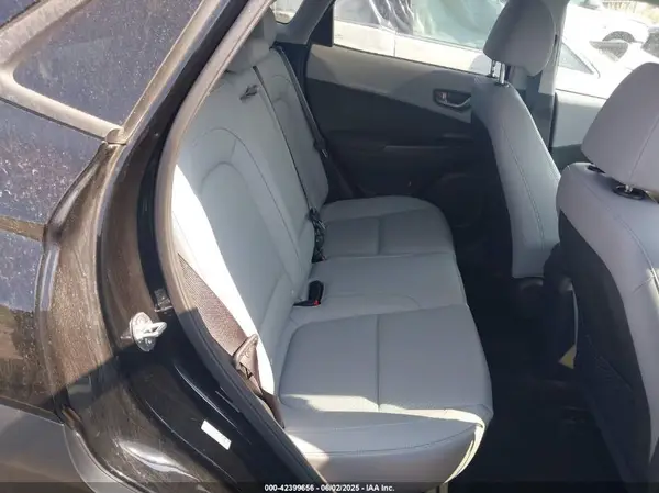KM8K3CA54MU629928 2021 HYUNDAI KONA - Image 8