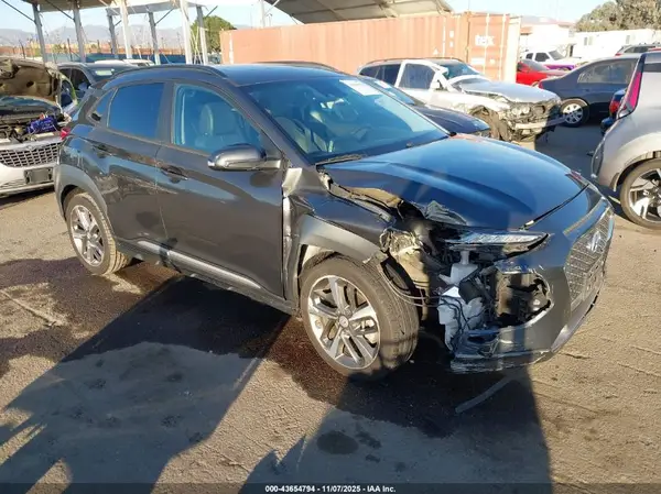KM8K3CA54MU750605 2021 HYUNDAI KONA - Image 1