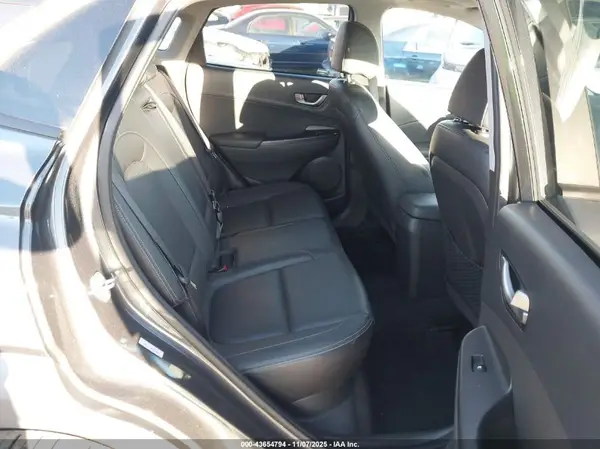 KM8K3CA54MU750605 2021 HYUNDAI KONA - Image 8