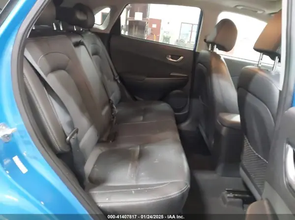 KM8K3CA55JU088433 2018 HYUNDAI KONA - Image 8