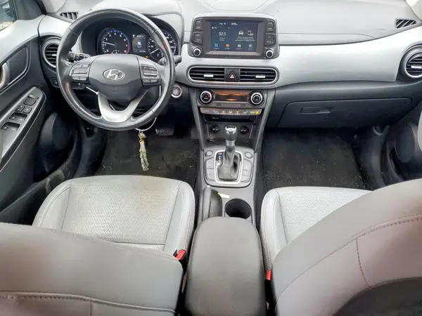 KM8K3CA55JU143107 2018 HYUNDAI KONA - Image 8
