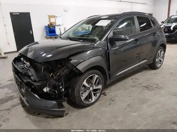 KM8K3CA55LU414461 2020 HYUNDAI KONA - Image 2