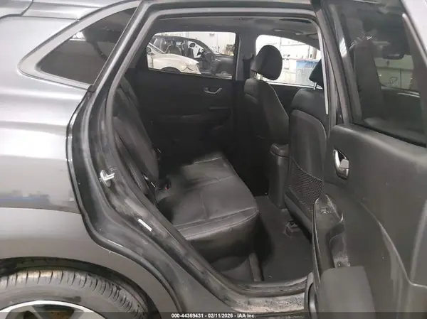 KM8K3CA55LU414461 2020 HYUNDAI KONA - Image 8