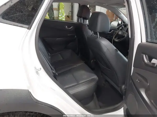 KM8K3CA55MU637049 2021 HYUNDAI KONA - Image 8