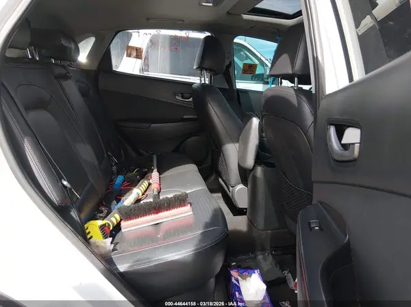 KM8K3CA55MU727270 2021 HYUNDAI KONA - Image 8