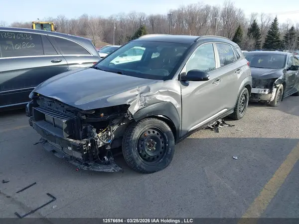 KM8K3CA55MU741640 2021 HYUNDAI KONA - Image 2