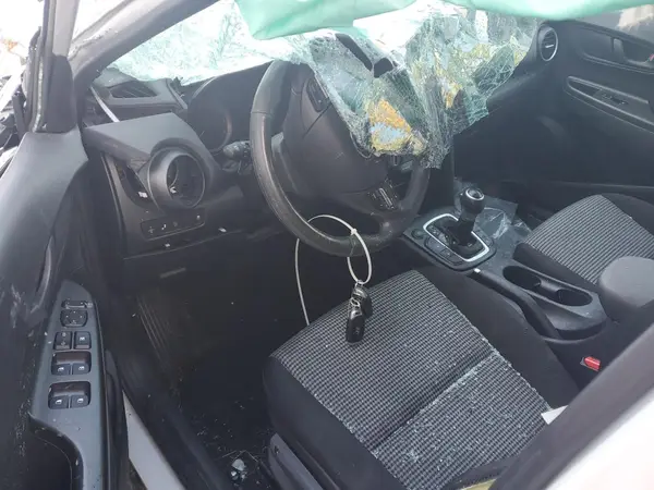 KM8K3CA56JU140099 2018 HYUNDAI KONA - Image 8