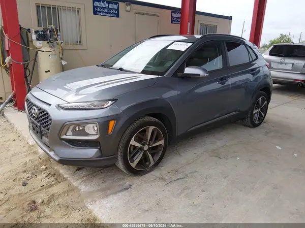 KM8K3CA56JU143259 2018 HYUNDAI KONA - Image 2