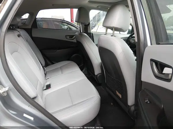 KM8K3CA56JU143259 2018 HYUNDAI KONA - Image 8