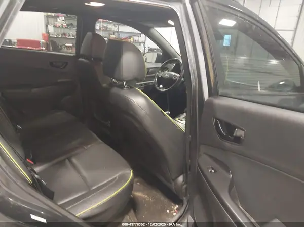 KM8K3CA56KU264844 2019 HYUNDAI KONA - Image 8