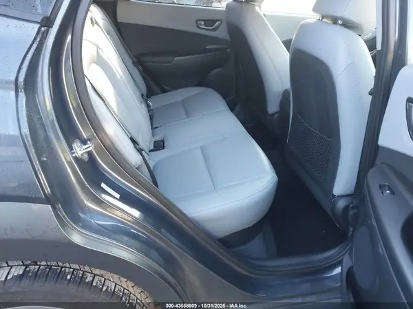 KM8K3CA56KU274497 2019 HYUNDAI KONA - Image 8