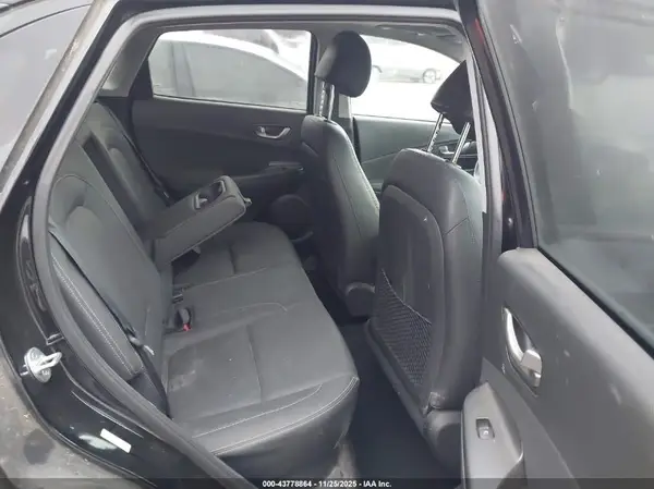 KM8K3CA56KU386863 2019 HYUNDAI KONA - Image 8