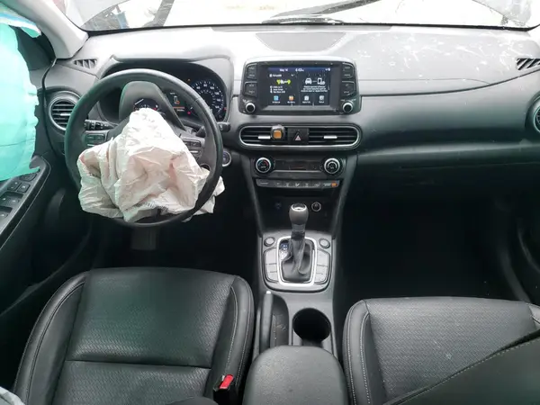 KM8K3CA56LU404666 2020 HYUNDAI KONA - Image 8