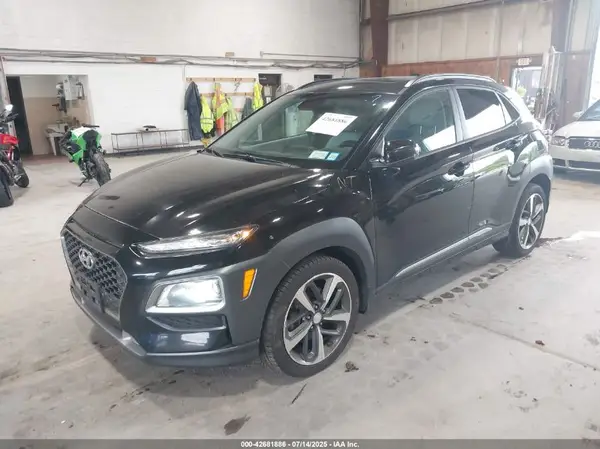 KM8K3CA57JU065591 2018 HYUNDAI KONA - Image 2