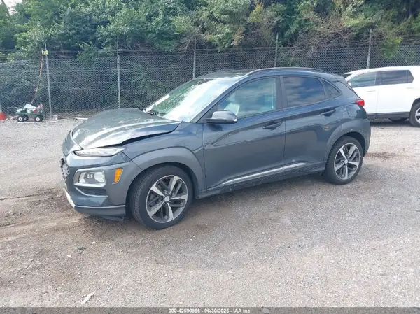 KM8K3CA57JU095500 2018 HYUNDAI KONA - Image 2
