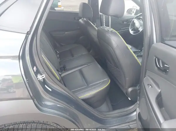 KM8K3CA57KU236101 2019 HYUNDAI KONA - Image 8