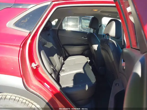 KM8K3CA57LU399221 2020 HYUNDAI KONA - Image 8