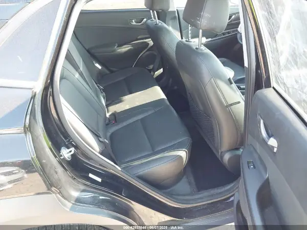 KM8K3CA57MU621869 2021 HYUNDAI KONA - Image 8