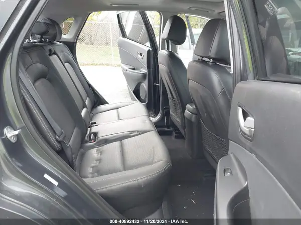 KM8K3CA58KU387559 2019 HYUNDAI KONA - Image 8