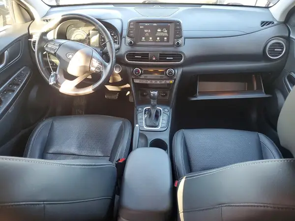 KM8K3CA59MU738921 2021 HYUNDAI KONA - Image 8