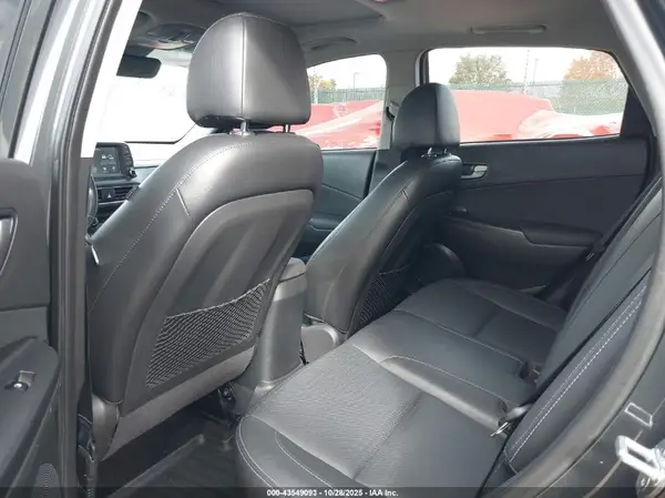 KM8K3CA5XJU095300 2018 HYUNDAI KONA - Image 8