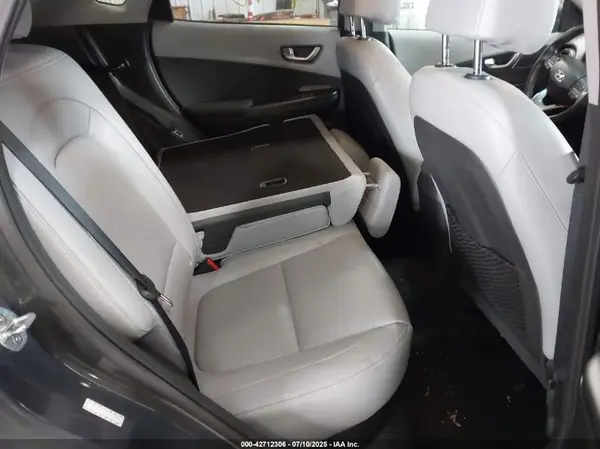 KM8K3CA5XJU098231 2018 HYUNDAI KONA - Image 8