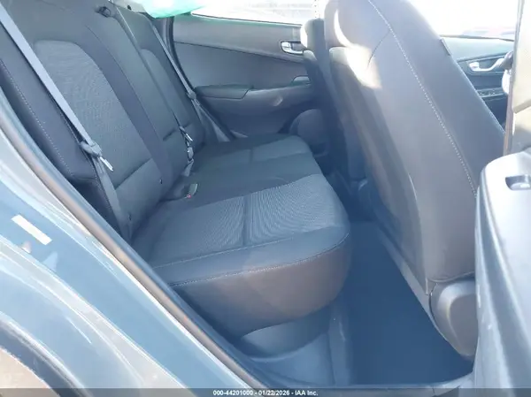 KM8K3CAB0NU807647 2022 HYUNDAI KONA - Image 8
