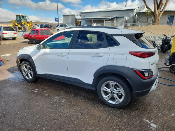 KM8K3CAB1NU829463 2022 HYUNDAI KONA - Image 2