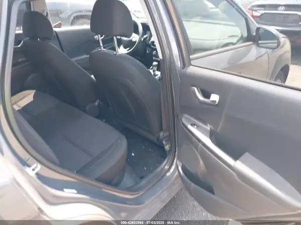 KM8K3CAB1PU984257 2023 HYUNDAI KONA - Image 8