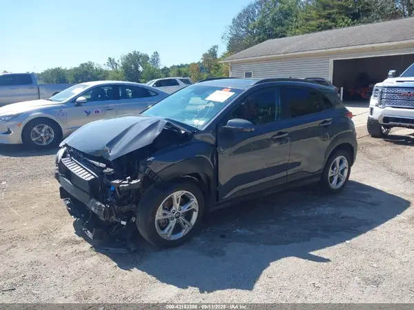 KM8K3CAB2PU034635 2023 HYUNDAI KONA - Image 2