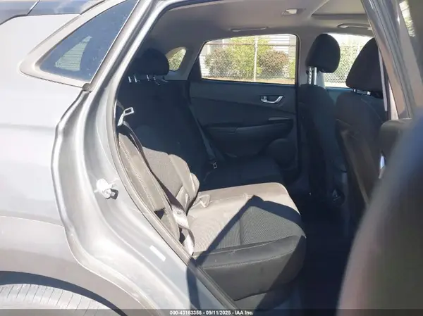 KM8K3CAB2PU034635 2023 HYUNDAI KONA - Image 8