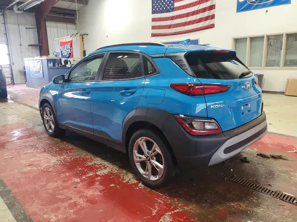 KM8K3CAB3PU978914 2023 HYUNDAI KONA - Image 2