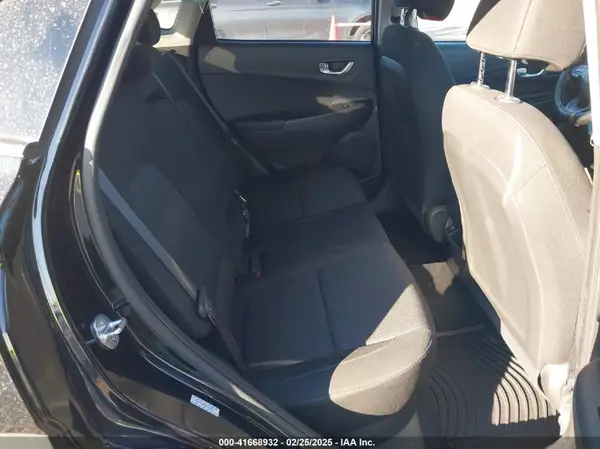 KM8K3CAB4PU019621 2023 HYUNDAI KONA - Image 8