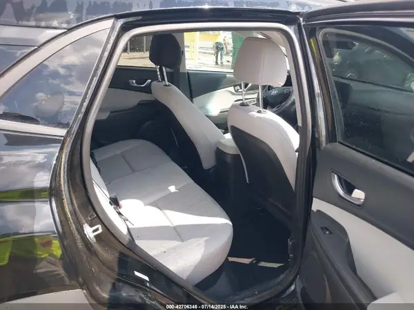 KM8K3CAB5NU856696 2022 HYUNDAI KONA - Image 8