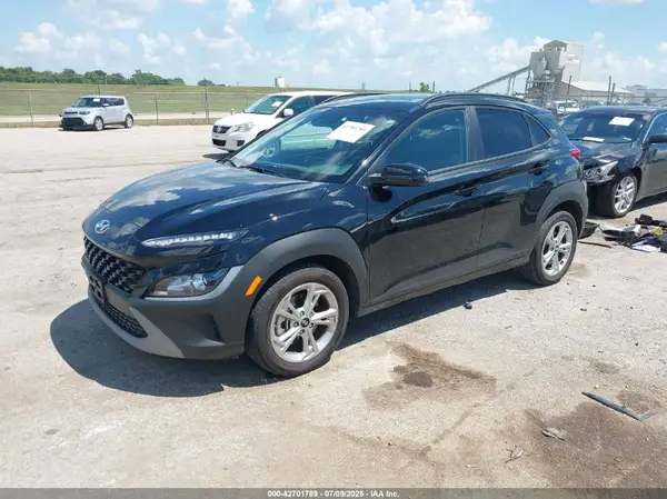 KM8K3CAB5PU046245 2023 HYUNDAI KONA - Image 2