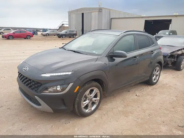 KM8K3CAB5PU047363 2023 HYUNDAI KONA - Image 2