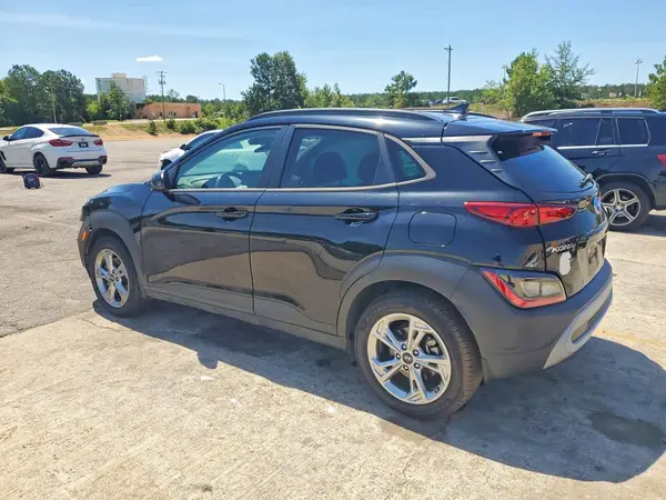 KM8K3CAB7PU957645 2023 HYUNDAI KONA - Image 2