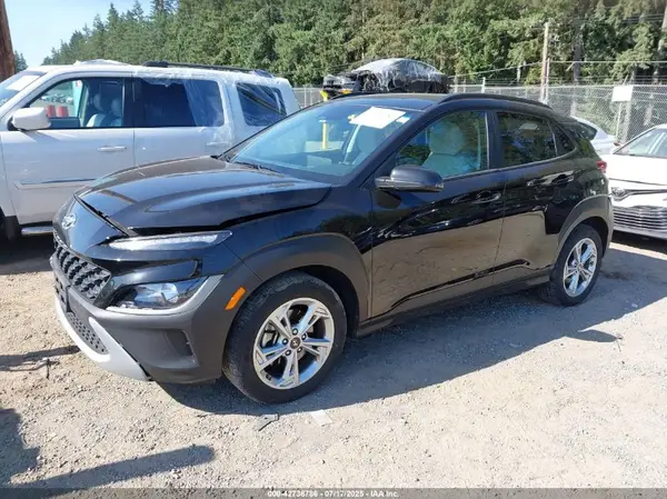 KM8K3CAB7PU975949 2023 HYUNDAI KONA - Image 2