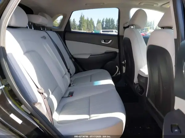 KM8K3CAB7PU975949 2023 HYUNDAI KONA - Image 8