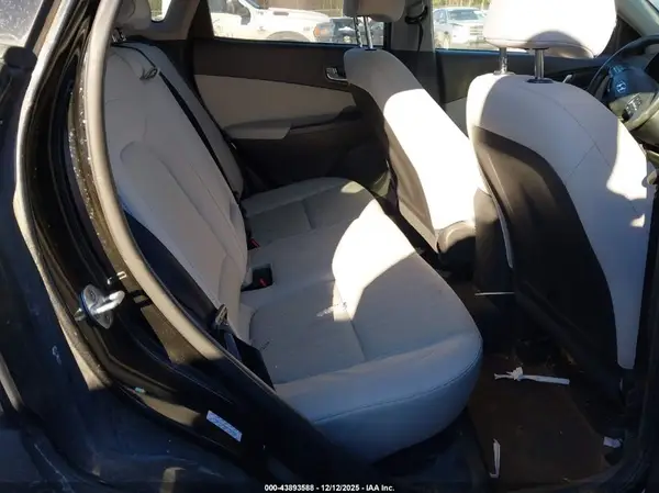 KM8K3CAB8NU761369 2022 HYUNDAI KONA - Image 8
