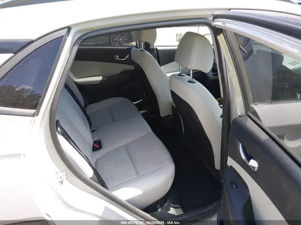 KM8K3CAB8NU897372 2022 HYUNDAI KONA - Image 8