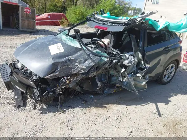 KM8K3CAB9PU024748 2023 HYUNDAI KONA - Image 2
