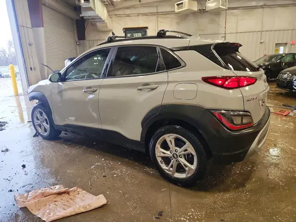 KM8K3CAB9PU974625 2023 HYUNDAI KONA - Image 2