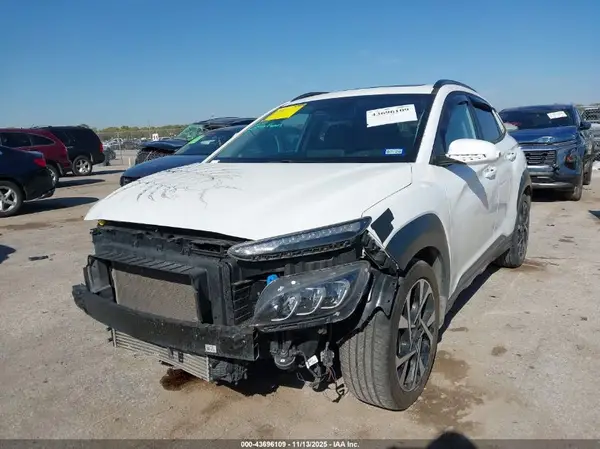 KM8K53A32NU829555 2022 HYUNDAI KONA - Image 2